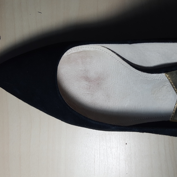 Michael Kors black suede heels size 6 1/2 - EUC - Picture 6 of 13